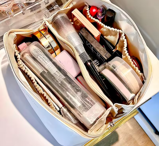 leather make up pouche